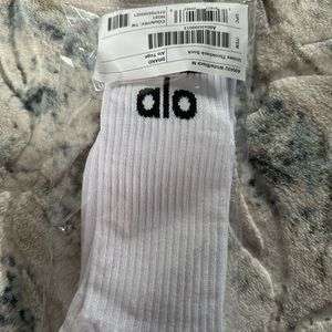 Alo throwback unisex socks size medium